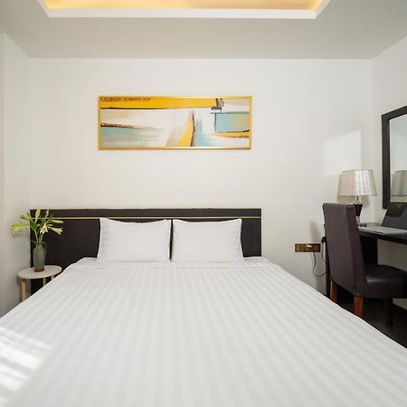 Hanami Hotel Danang Экстерьер фото
