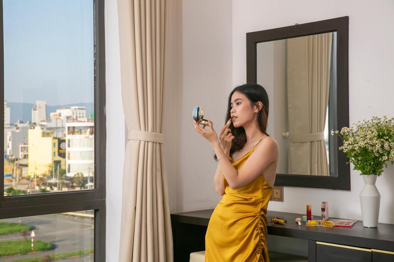 Hanami Hotel Danang Экстерьер фото