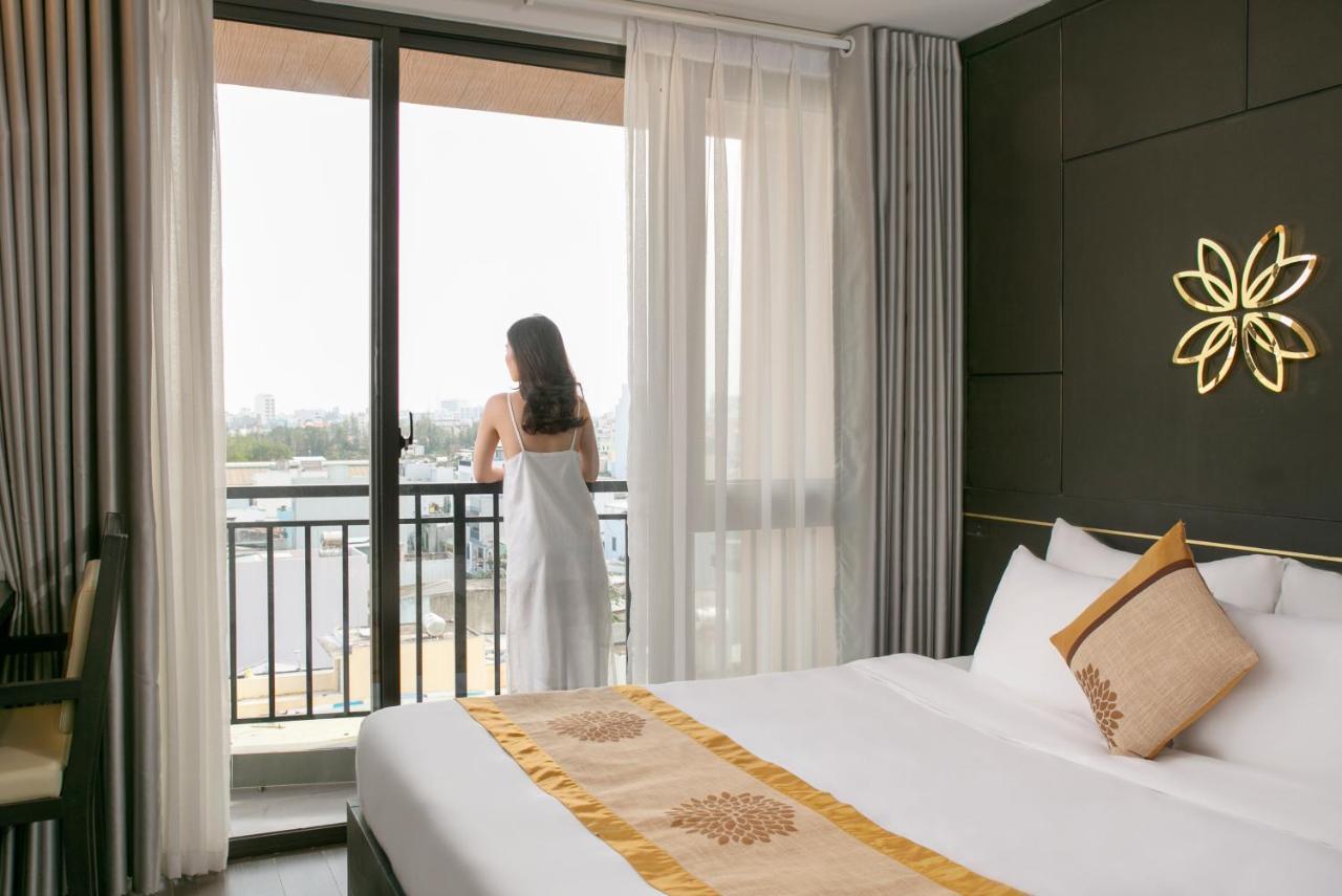 Hanami Hotel Danang Экстерьер фото