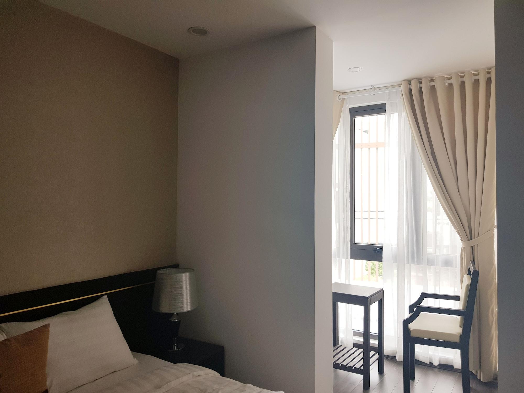 Hanami Hotel Danang Экстерьер фото