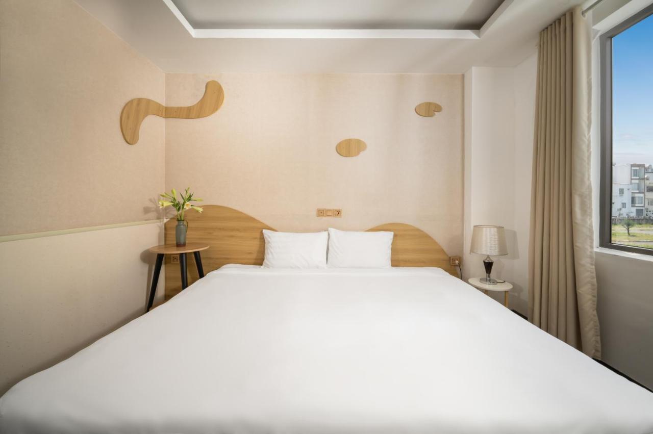 Hanami Hotel Danang Экстерьер фото