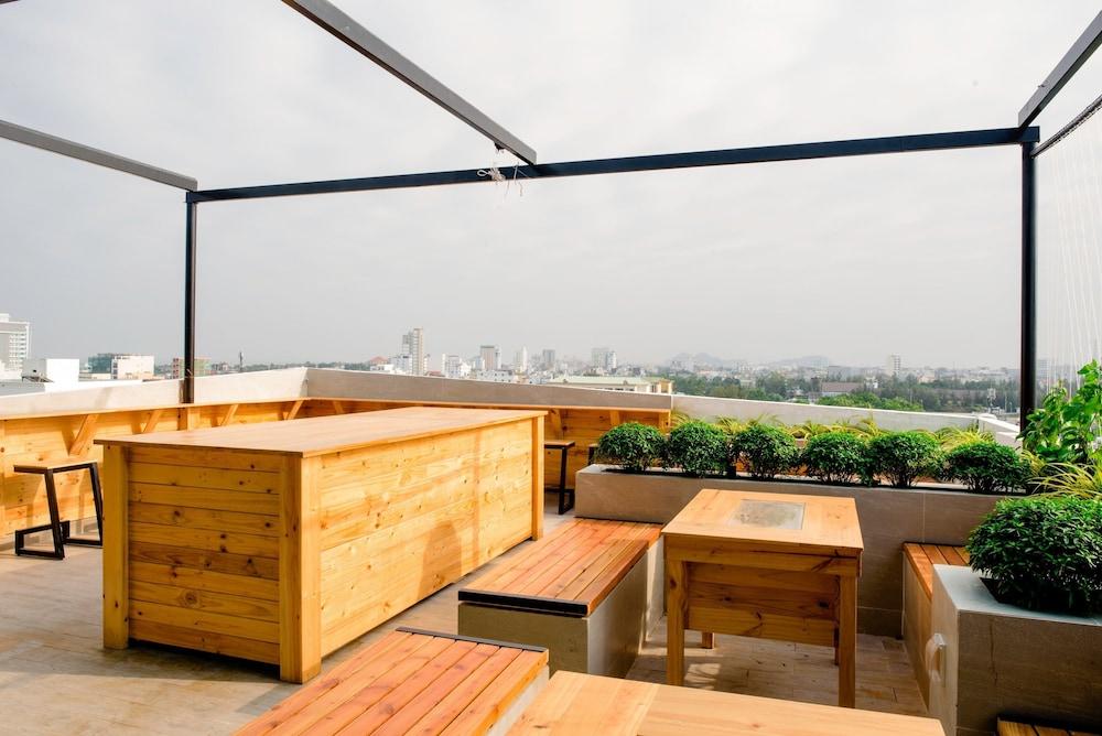 Hanami Hotel Danang Экстерьер фото