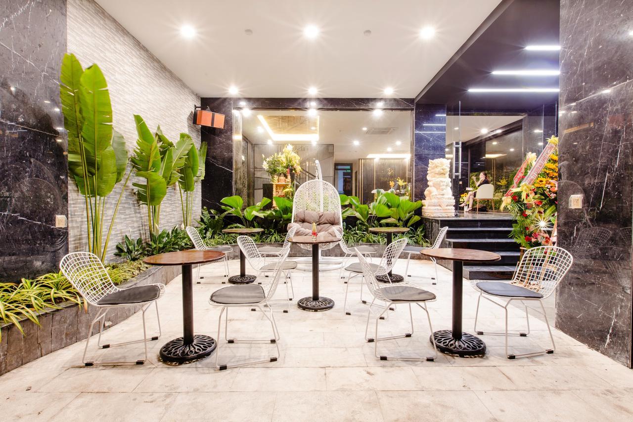 Hanami Hotel Danang Экстерьер фото