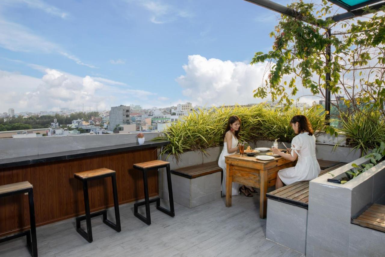 Hanami Hotel Danang Экстерьер фото